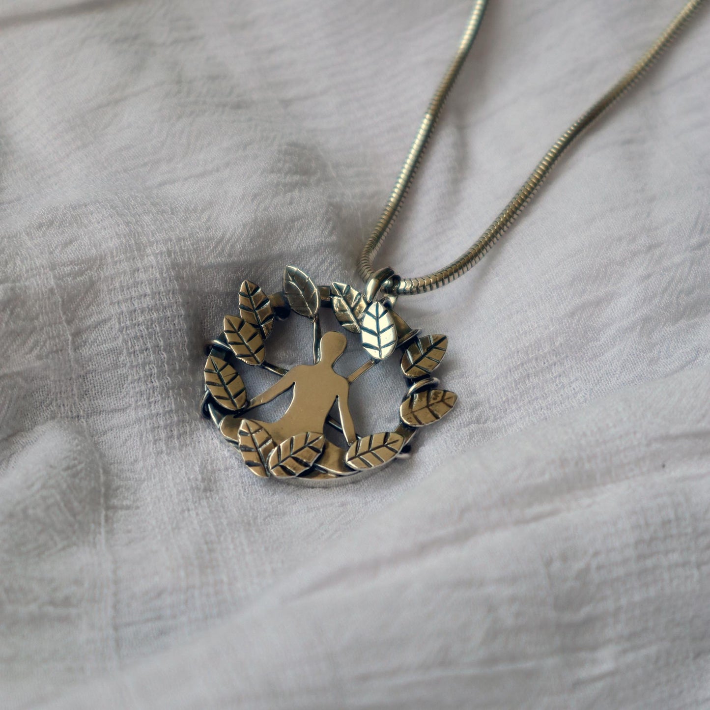 COLLAR HOJAS