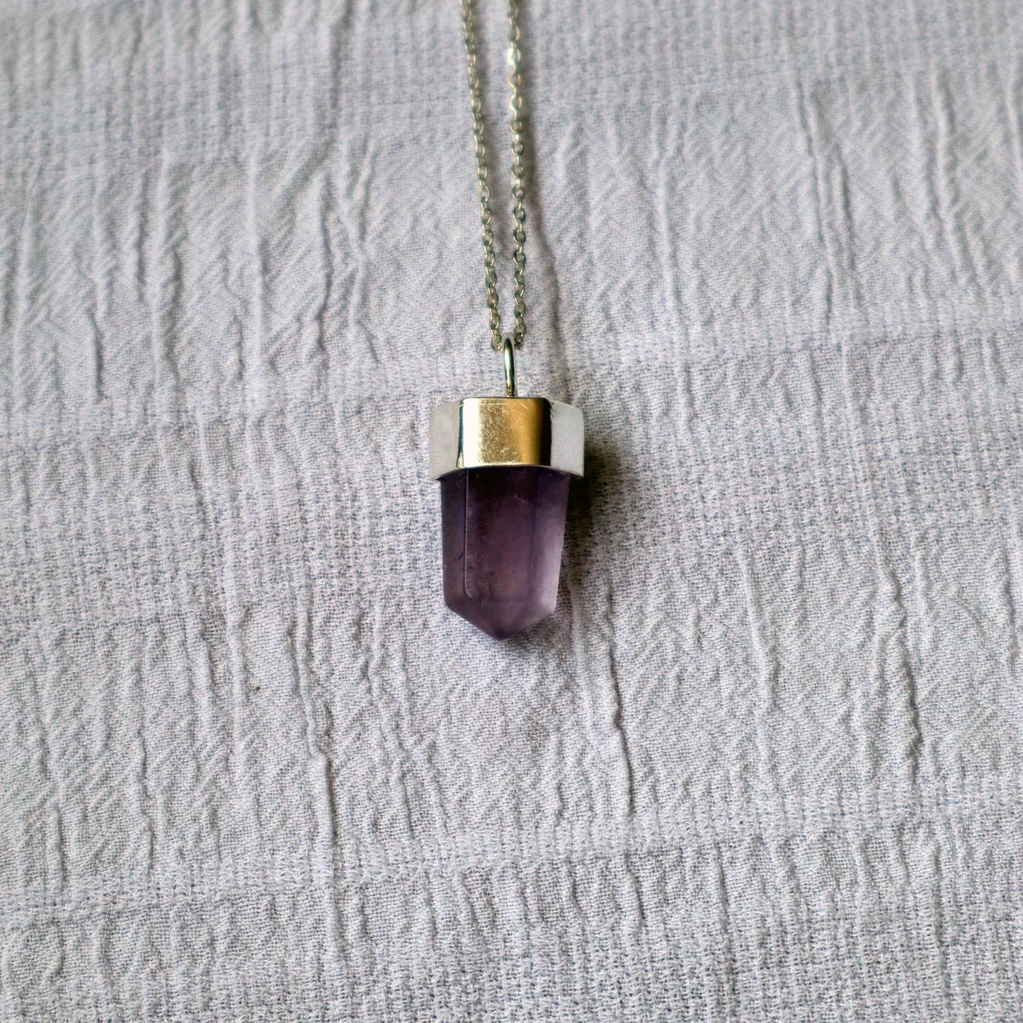 COLLAR PUNTA DE AMATISTA